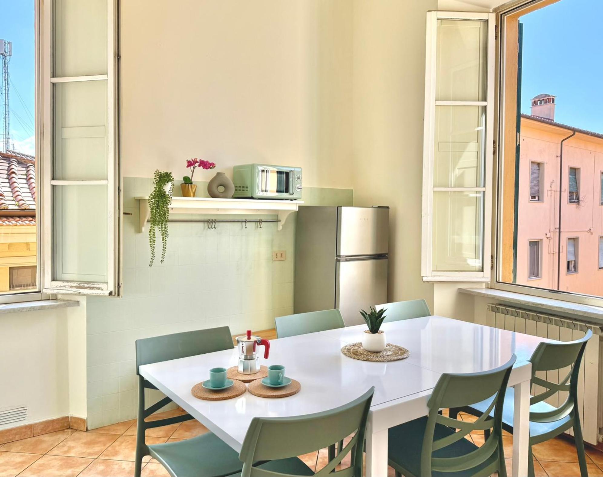 Cavour 9 - Luminoso 3 Borgo Stretto Vista In Centro Apartamento